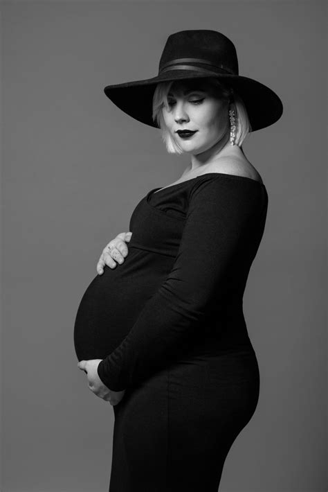 Studio Maternity Photography Kitchener Ema Suvajac Photography