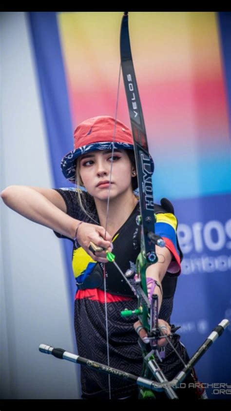 Atleta colombiana Valentina Acosta Giraldo enamora a Japón