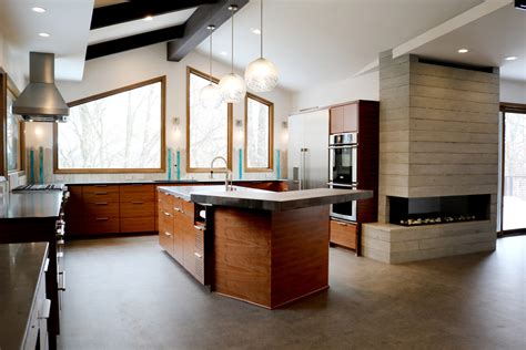 We've been in business for over 40 years. Home | Bricewood, LLC Remodeling