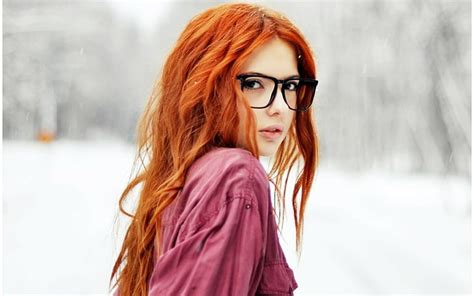 赤毛、 眼鏡、 女性、 巻き毛、 顔、 眼鏡をかけた女性、 Ebba Zingmark、 視聴者を見て、 Hdデスクトップの壁紙 Wallpaperbetter