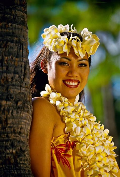 Hula Girl Hawaiian People Hawaiian Woman Hawaiian Dancers Hawaiian