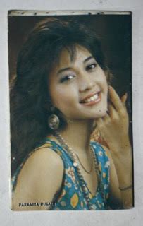 Beberapa artis indonesia mulai merias diri saat muncul berbagai make up mahal. Dunia Lawas: ARTIS JADUL