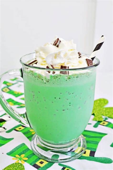 Shamrock Shake A Delicious Mint Chocolate Chip Milkshake Recipe