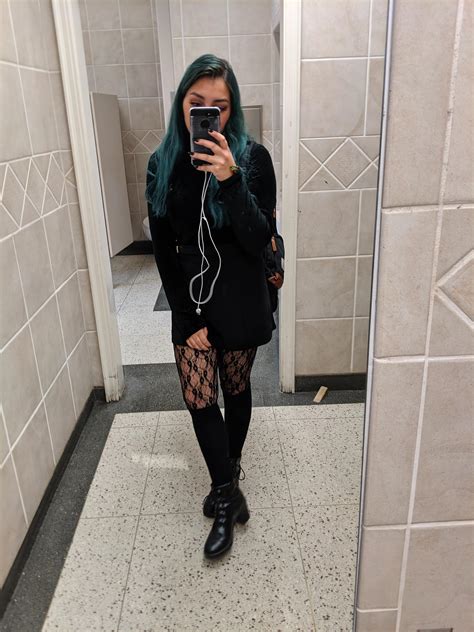 When Its September So You Can Finally Wear Knee Socks ͡° ͜ʖ ͡° Rgothgirls