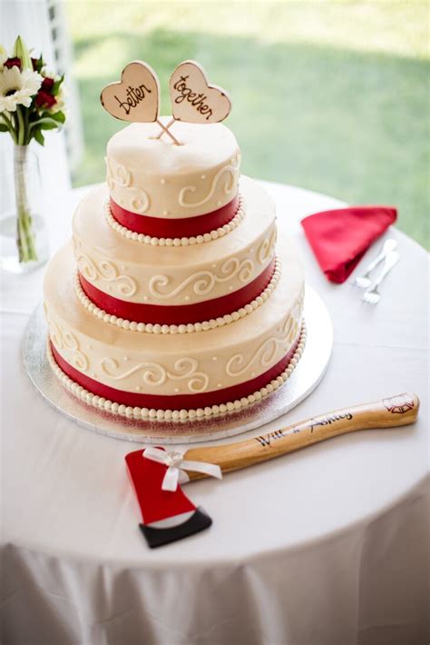 Ivory Wedding Cake With Red Ribbon