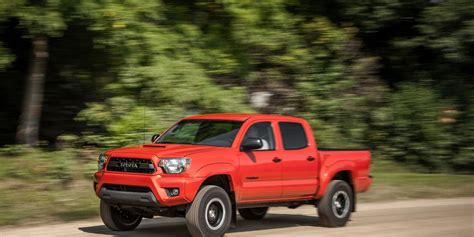 2015 Toyota Tacoma Trd Pro Series Test Review Car And Driver