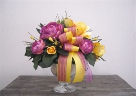 Raccolta di tutorial, spiegazioni e cartamodelli per realizzare fiori in stoffa, carta, feltro e con materiali di riciclo. Decorazioni fiori finti - Piante finte - Decorazioni fiori ...