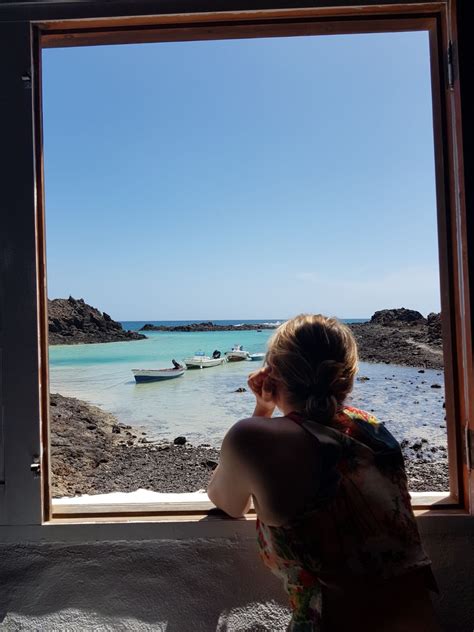 Ferry A La Isla De Lobos Desde Corralejo