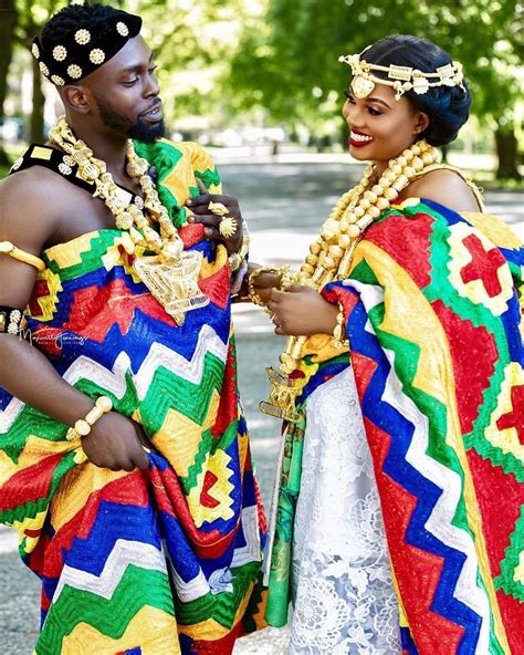 Ghanaian Kente Bridal Ideas For Traditional African Weddings Mammypi Mariage Traditionnel