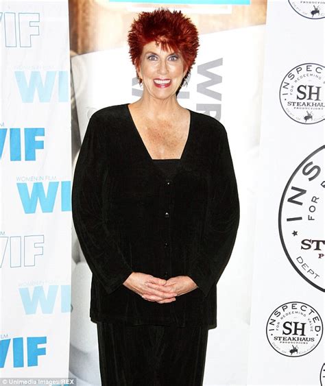 The Simpsons Star Marcia Wallace Dies Aged 70 Daily Mail Online