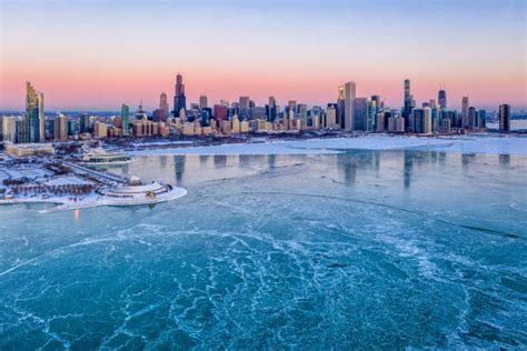 77400 Chicago Illinois Stock Photos Pictures And Royalty Free Images