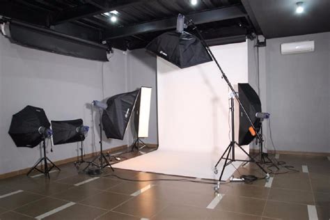 5 Rekomendasi Lampu Studio Tronic Berkualitas Bukareview