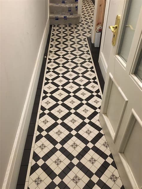 50 Cozy Victorian Small Hallway Floor Ideas Hallway