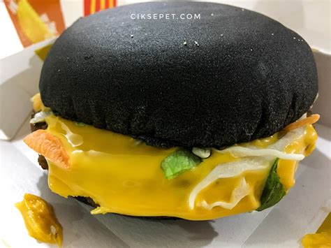 Offer only available through mobile order & pay. Sedap Tak Spicy Korean Burger McDonald's ? | Cerita Budak ...
