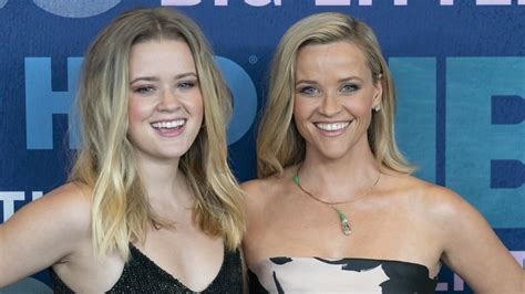 Reese Witherspoon S Lookalike Daughter Ava Reveals Bold Tattoos In Edgy Selfie That Sparks