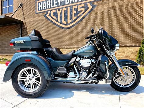 2020 Harley Davidson Flhtcutg Tri Glide Ultra Spruce Wpinstripe