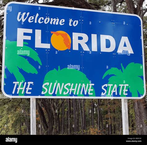 A Welcome Sign At The Florida State Line Stock Photo Alamy
