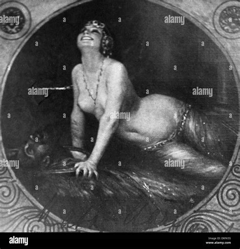 Mata Hari Dancer Courtesan And Possible Spy Stock Photo Alamy