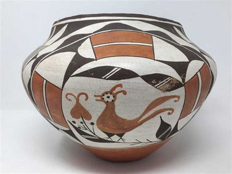 1900s Acoma Native American Bird Pottery Indian Pot