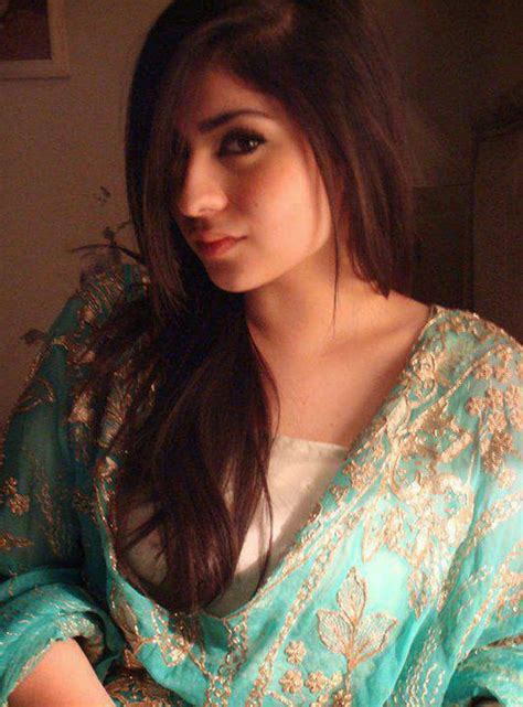 Fun Pakistani Beautiful Girls Pictures