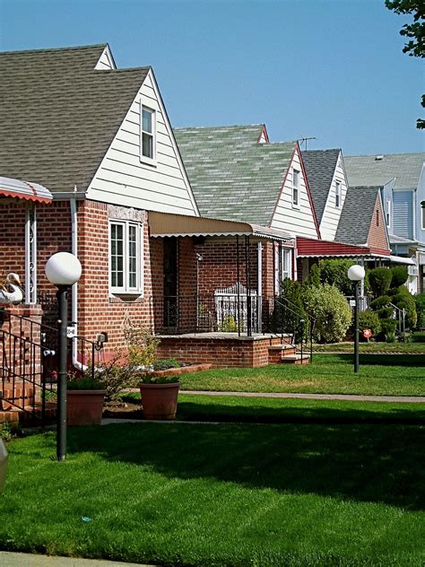 Wandering New York, Houses in Cambria Heights, Queens.