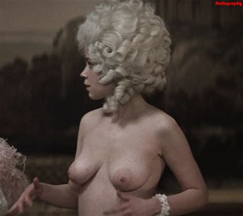 Nude Celebs In Hd Elizabeth Berridge Picture Original