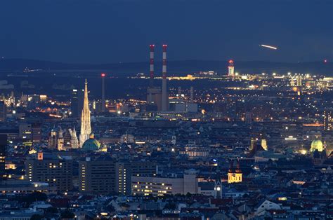 Or you can contact our data protection officer at datenschutz@wien.info. Excursion to Vienna: Burgtheater/ Staatsoper