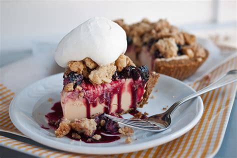 Recipe Sweet Rose Creamerys Peach Ice Cream Pie With Warm Blueberry