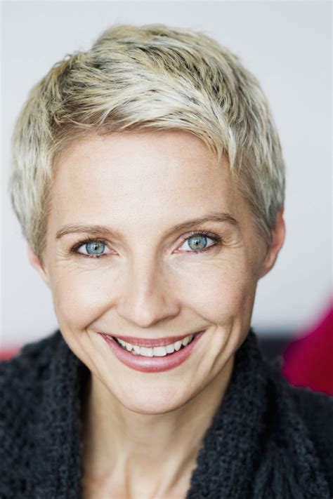 Short curly hairstyles for women over 60. The Best 33 Short Hairstyles For Fine Hair - SuperHit Ideas