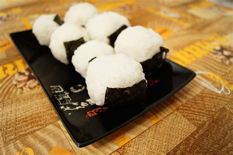 Японские рисовые шарики с курицей рецепт с фото 98 фото