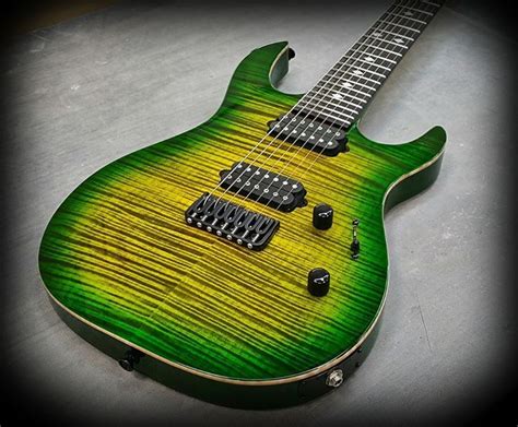 Carvin Dc700 Deep Lizard Burst Over Flamed Maple Top And Kiesel Pick