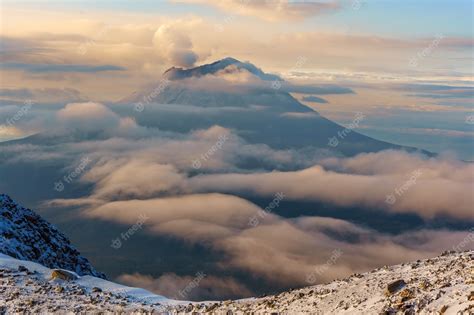 Vista Panorámica Del Volcán Popocatépetl En México Foto Premium
