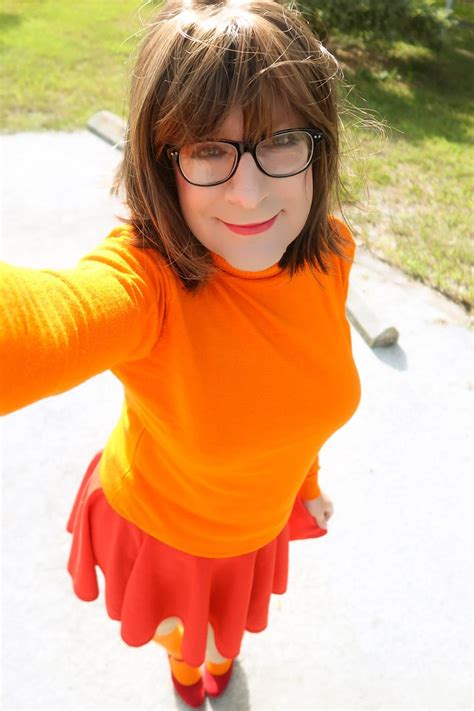 Heres Another Velma Cosplay From Yesterday In The Park I Love How The
