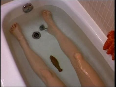 Best Bathroom Scenes In Horror Movies Horror Amino