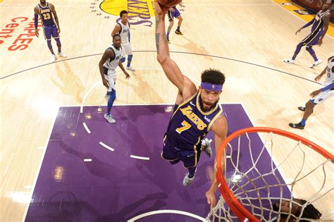 Los Angeles Lakers Three Lessons From A Near Collapse Vs Mavericks