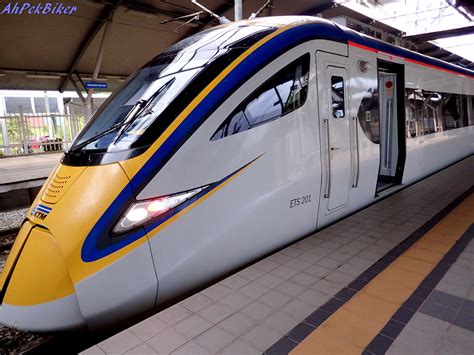 Trains depart regularly throughout the day from kuala lumpur sentral and arrive to ipoh railway station which is often considered the second most beautiful railway station in malaysia after the iconic kl sentral itself. ETS上的免费WiFi服务终于来了!预计两个月后正式施行开放!