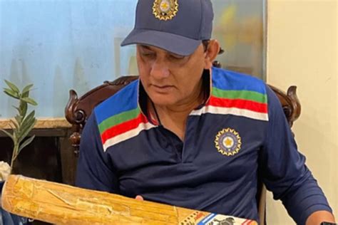 Mohammed Azharuddin Shares Picture Of That Legendary Bat Which Made Him