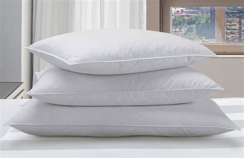We searched high and low and found the 15 best places to conduct your search, no matter your whether you're looking to invest in versatile throw pillows that will look good all year long, or you simply want to swap out your pillows for something a bit more. Buy Luxury Hotel Bedding from Marriott Hotels - Feather ...