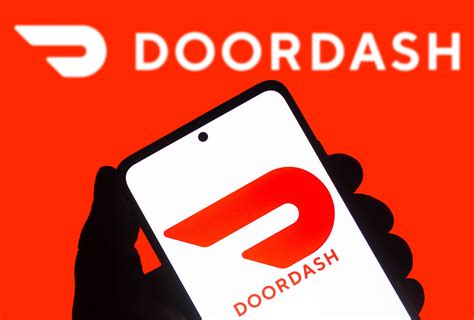 LAPD Officer Says DoorDash Driver in Fatal Crash was Using Phone App