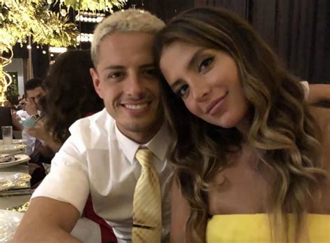 Sarah kohan lanza duro reclamo al chicharito por no estar cerca de sus hijos. Las primeras imágenes del bebé de «Chicharito»: Sarah ...