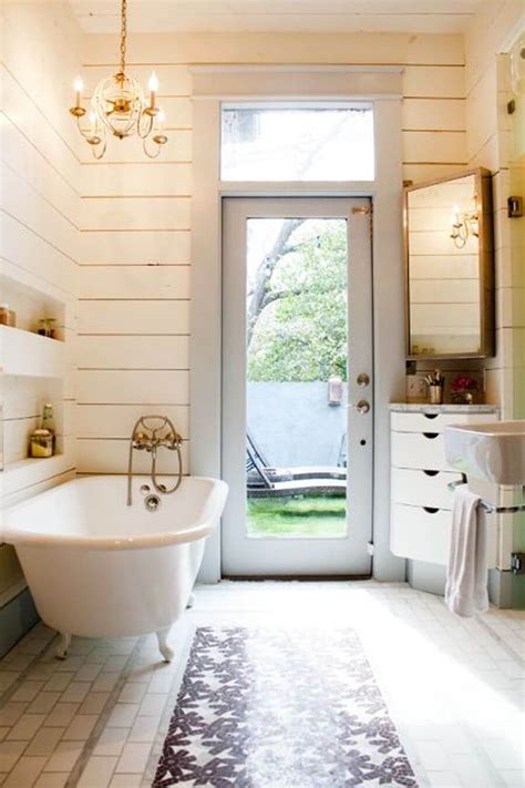 Be inspired to recreate the look at home with these 15 examples of modern country style bathrooms. Designs for Country Bathrooms - Interior Decorating Colors ...