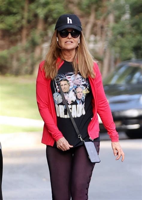 Maria Shriver â€“ Wears a Dr. Fauci t-shirt in Brentwood Gallery