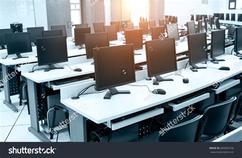 Discover 67 Computer Lab Wallpaper Vn