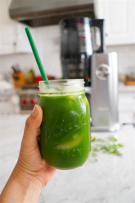 .each day, these healthy juicing recipes will aid in nourishing and ridding your body of toxins. Anti-Inflammatory Green Juice Recipe - Whitney E. RD