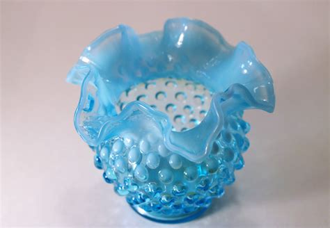 1940 S Fenton Blue Opalescent Hobnail No 389 4 1 2 Vase