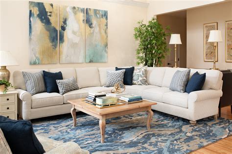 Jrl Interiors — How To Arrange Sofa Pillows