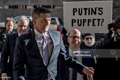 Michael Flynn Former Us National Security Adviser Center Arrives