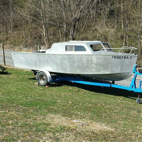 Sydney soldier point, australia, new south wales. Lone Star Cabin Cruiser 1976 for sale for $1,500 - Boats ...