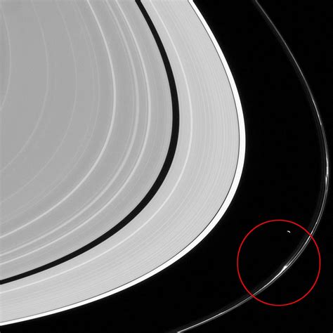 Nasa Reveals The Bizarre Melting Ring Of Saturn Daily Mail Online