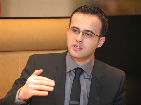 Ceo si jurnalist antena 3. Momente esențiale din viața de jurnalist a lui Mihai Gâdea ...